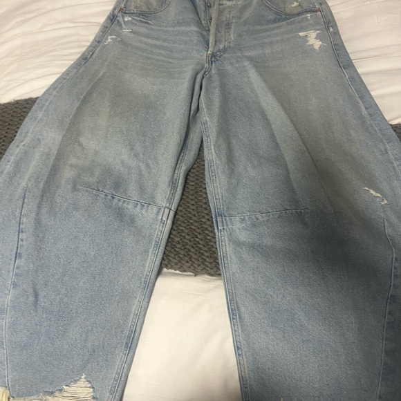 Citizens of Humanity Light Wash Jeans - Picture 4 of 4